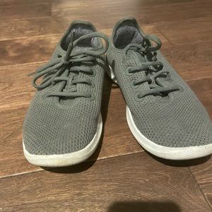 Allbirds Size 8 Green Sneakers